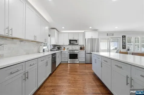 44 Alpine Place Kearny NJ 07032