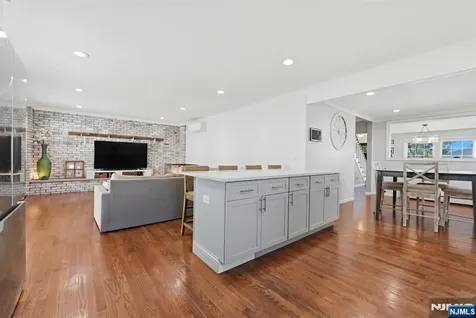 44 Alpine Place Kearny NJ 07032