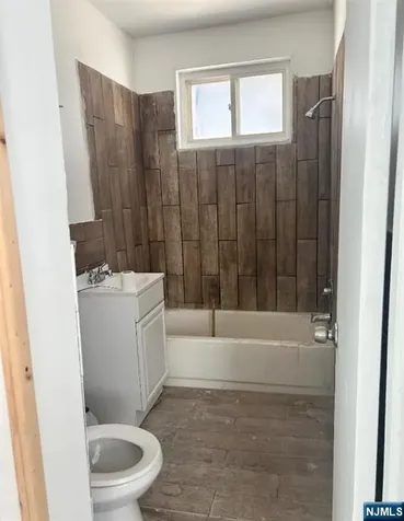 491 Norwood Street East Orange NJ 07018
