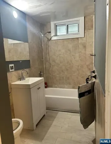 491 Norwood Street East Orange NJ 07018