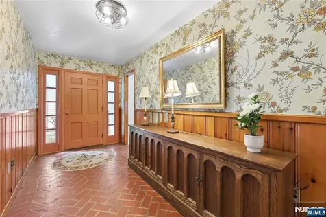 25 Carnot Avenue Woodcliff Lake NJ 07677
