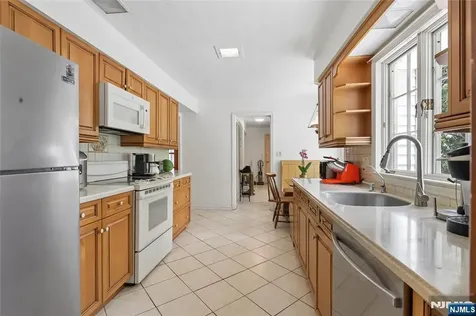 25 Carnot Avenue Woodcliff Lake NJ 07677
