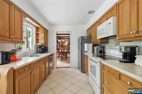 25 Carnot Avenue Woodcliff Lake NJ 07677