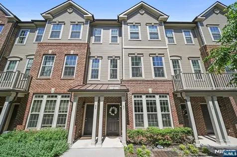 67 Arnold Drive Wood Ridge NJ 07075