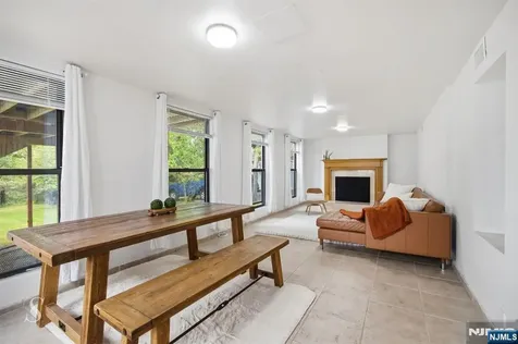 440 Kinderkamack Road River Edge NJ 07661