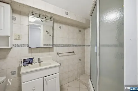 440 Kinderkamack Road River Edge NJ 07661