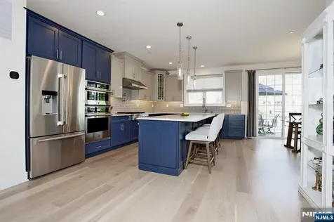 32 Melody Lane Upper Saddle River NJ 07458