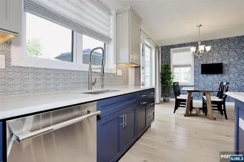 32 Melody Lane Upper Saddle River NJ 07458
