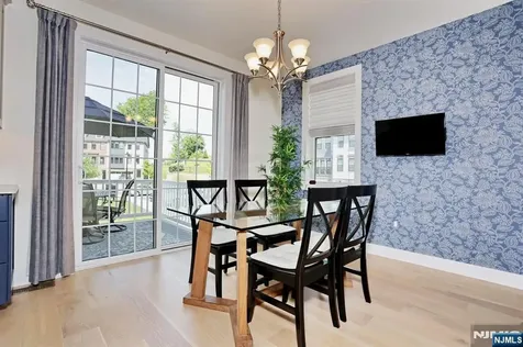 32 Melody Lane Upper Saddle River NJ 07458