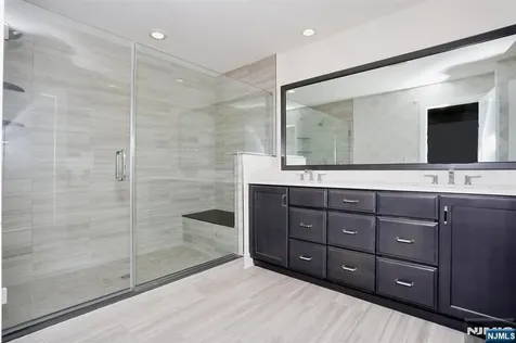 32 Melody Lane Upper Saddle River NJ 07458