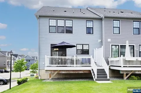 32 Melody Lane Upper Saddle River NJ 07458