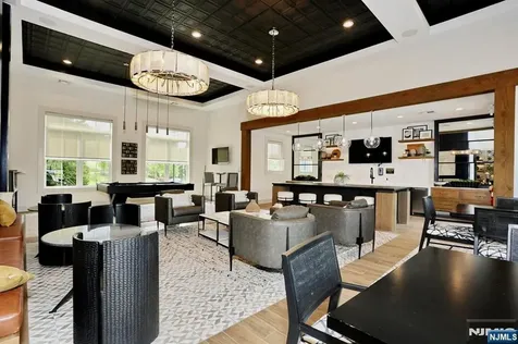 32 Melody Lane Upper Saddle River NJ 07458