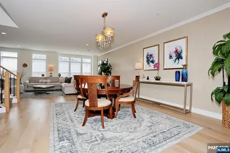 32 Melody Lane Upper Saddle River NJ 07458