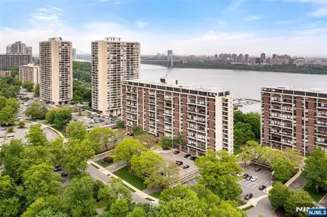 2 Horizon Road Fort Lee NJ 07024