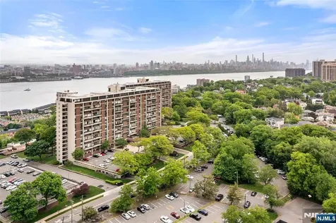 2 Horizon Road Fort Lee NJ 07024