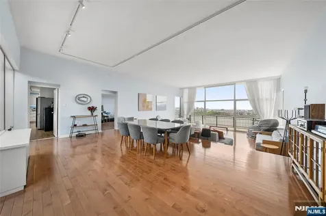 2 Horizon Road Fort Lee NJ 07024