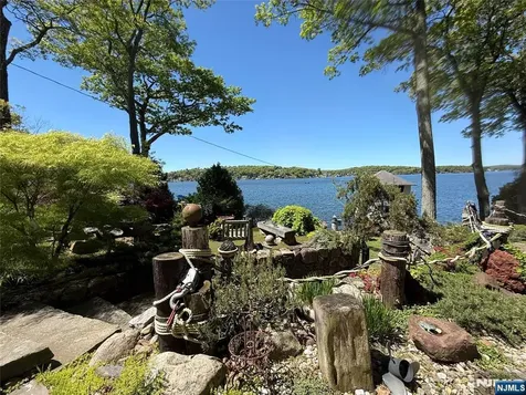 501 Windemere Avenue Mount Arlington Boro NJ 07856