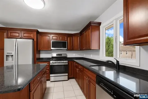 364 Broad Street Carlstadt NJ 07072