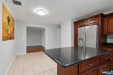364 Broad Street Carlstadt NJ 07072