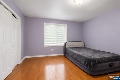 364 Broad Street Carlstadt NJ 07072