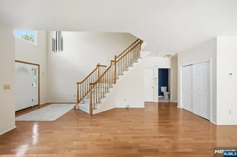 19 Colmart Way Bridgewater NJ 08807
