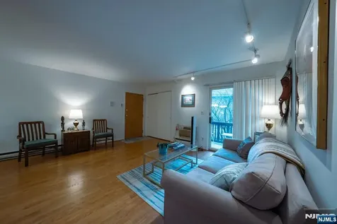 208 Federal Hill Road Pompton Lakes NJ 07442