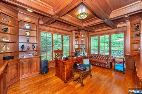 6 Adams Road Saddle River NJ 07458