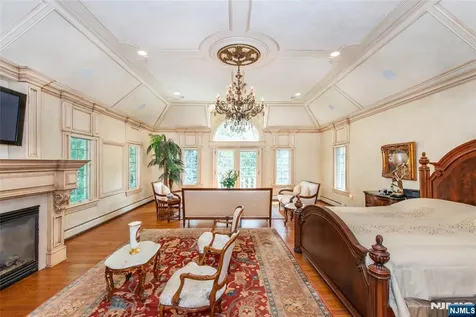 6 Adams Road Saddle River NJ 07458