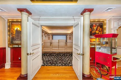 6 Adams Road Saddle River NJ 07458