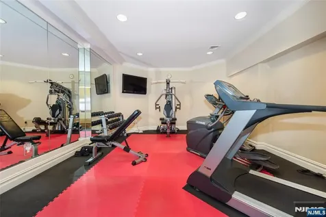 6 Adams Road Saddle River NJ 07458