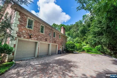 6 Adams Road Saddle River NJ 07458