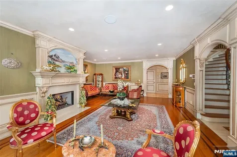 6 Adams Road Saddle River NJ 07458
