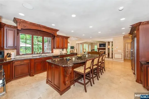 6 Adams Road Saddle River NJ 07458