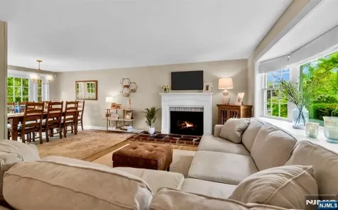 105 Bergen Avenue Waldwick NJ 07463