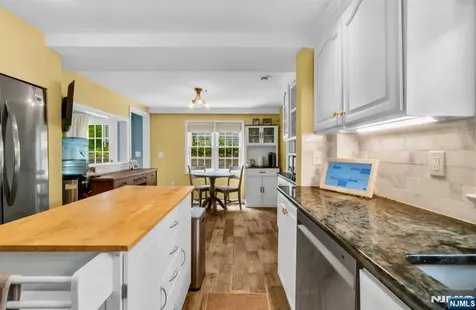 105 Bergen Avenue Waldwick NJ 07463
