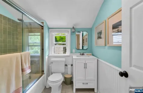 105 Bergen Avenue Waldwick NJ 07463