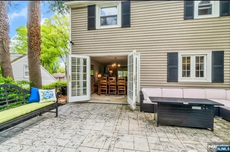 105 Bergen Avenue Waldwick NJ 07463