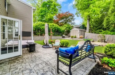 105 Bergen Avenue Waldwick NJ 07463