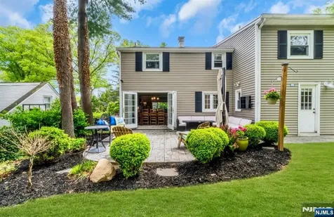 105 Bergen Avenue Waldwick NJ 07463