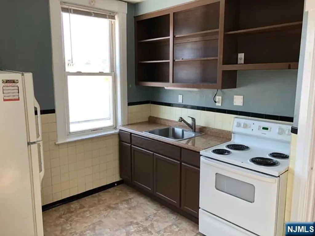 82 Park Avenue Rutherford NJ 07070