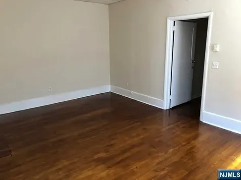 82 Park Avenue Rutherford NJ 07070