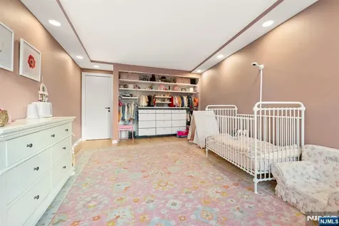1 Claridge Drive Verona NJ 07044
