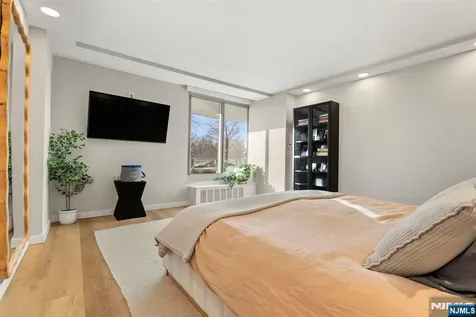 1 Claridge Drive Verona NJ 07044