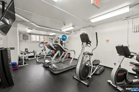 1 Claridge Drive Verona NJ 07044