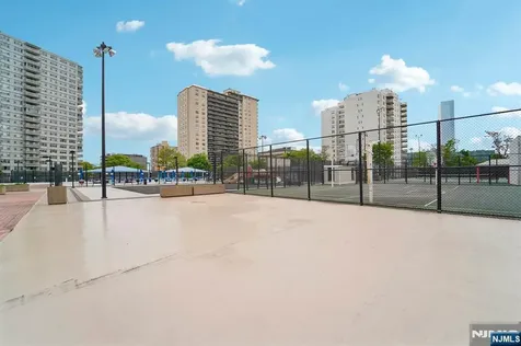 2000 Linwood Avenue Fort Lee NJ 07024