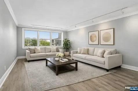 2000 Linwood Avenue Fort Lee NJ 07024