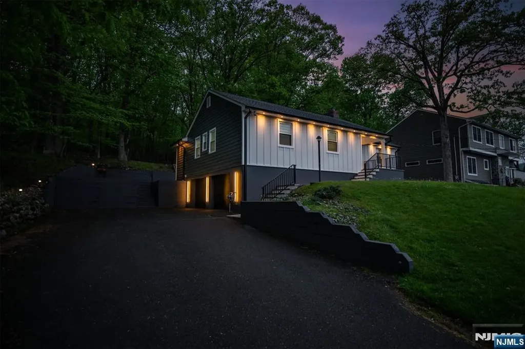 207 Degray Street North Haledon NJ 07508