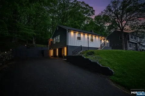 207 Degray Street North Haledon NJ 07508