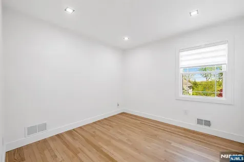207 Degray Street North Haledon NJ 07508
