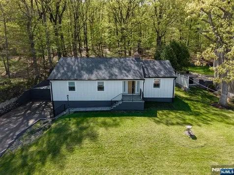 207 Degray Street North Haledon NJ 07508